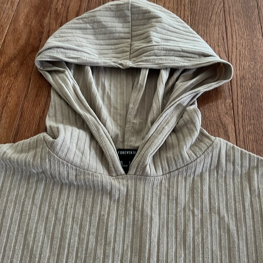 Forever 21 Beige Cropped Hoodie Sweatshirt Women’s Size Small - Picture 5 of 6